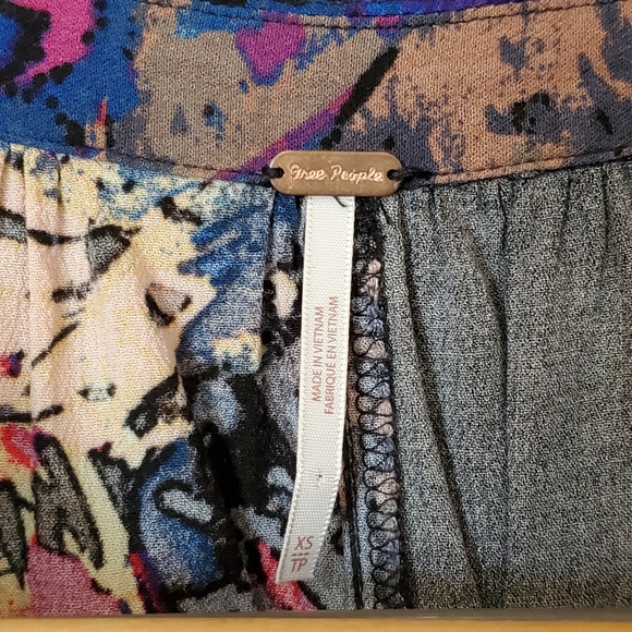 XS Black Floral Free People Oversized Button Blouse Shirt - Picture 7 of 9